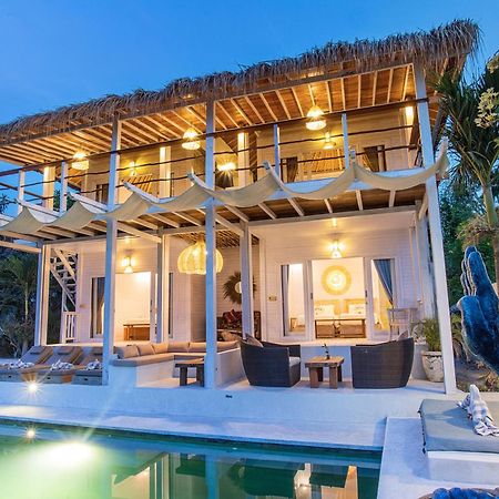 The Puncak Private Villa Нуса Лембонган Екстериор снимка