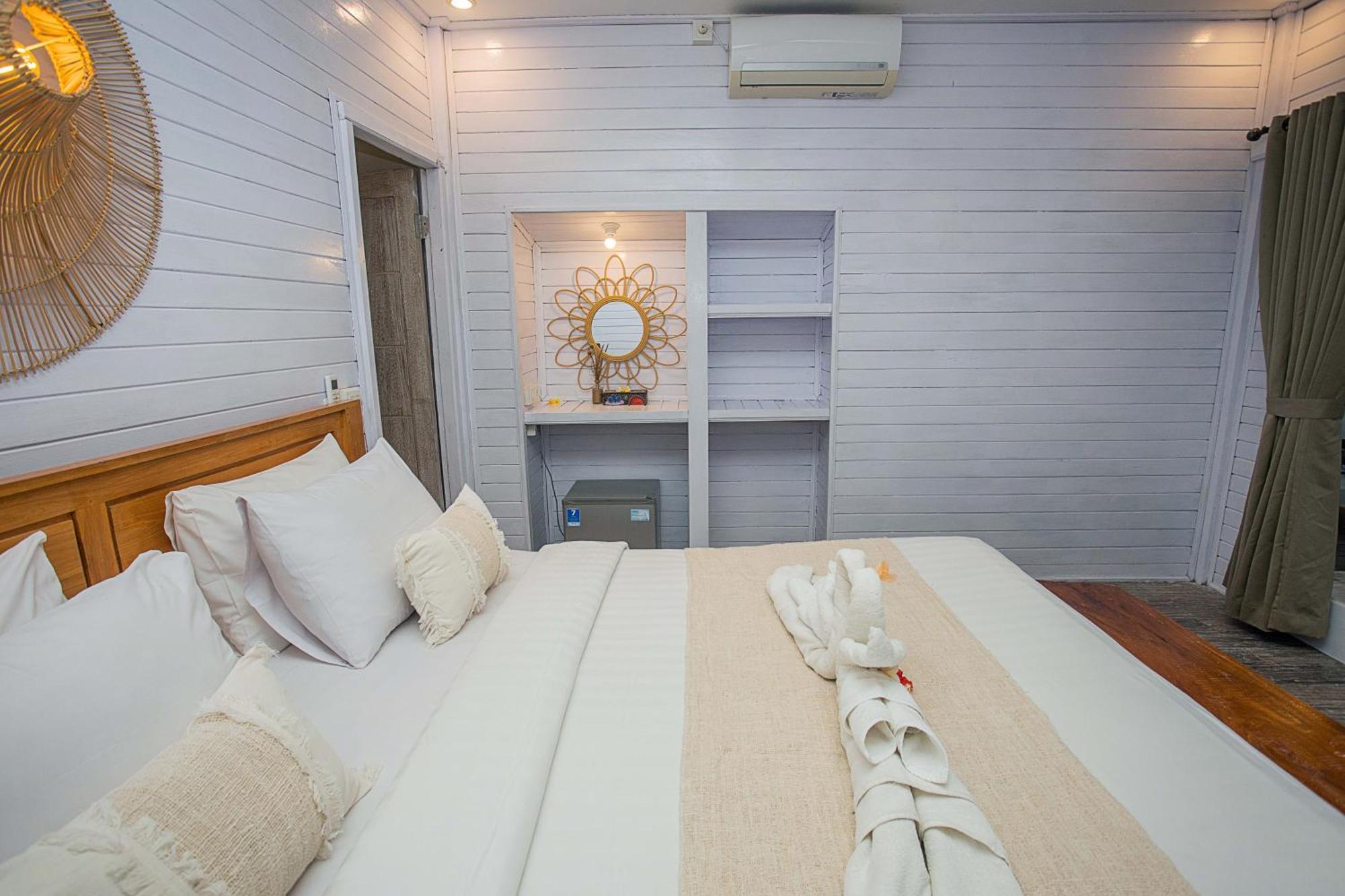 The Puncak Private Villa Нуса Лембонган Екстериор снимка