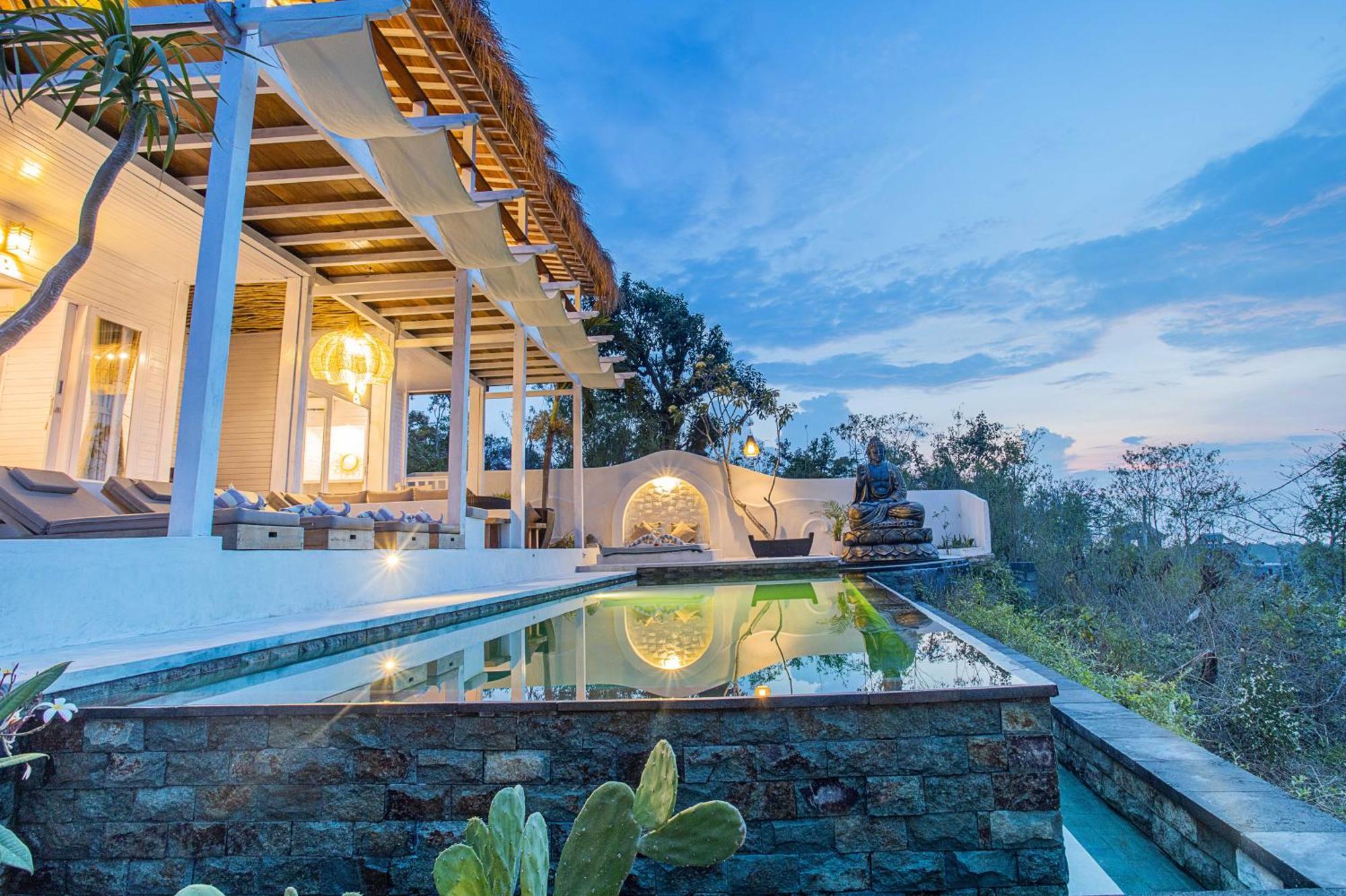 The Puncak Private Villa Нуса Лембонган Екстериор снимка